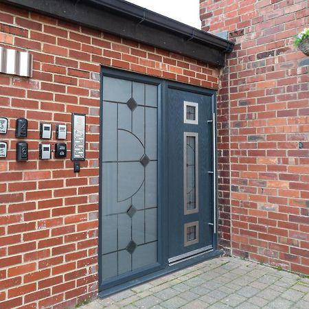 Modern Apartment Close To City Centre With Parking Leeds  Kültér fotó