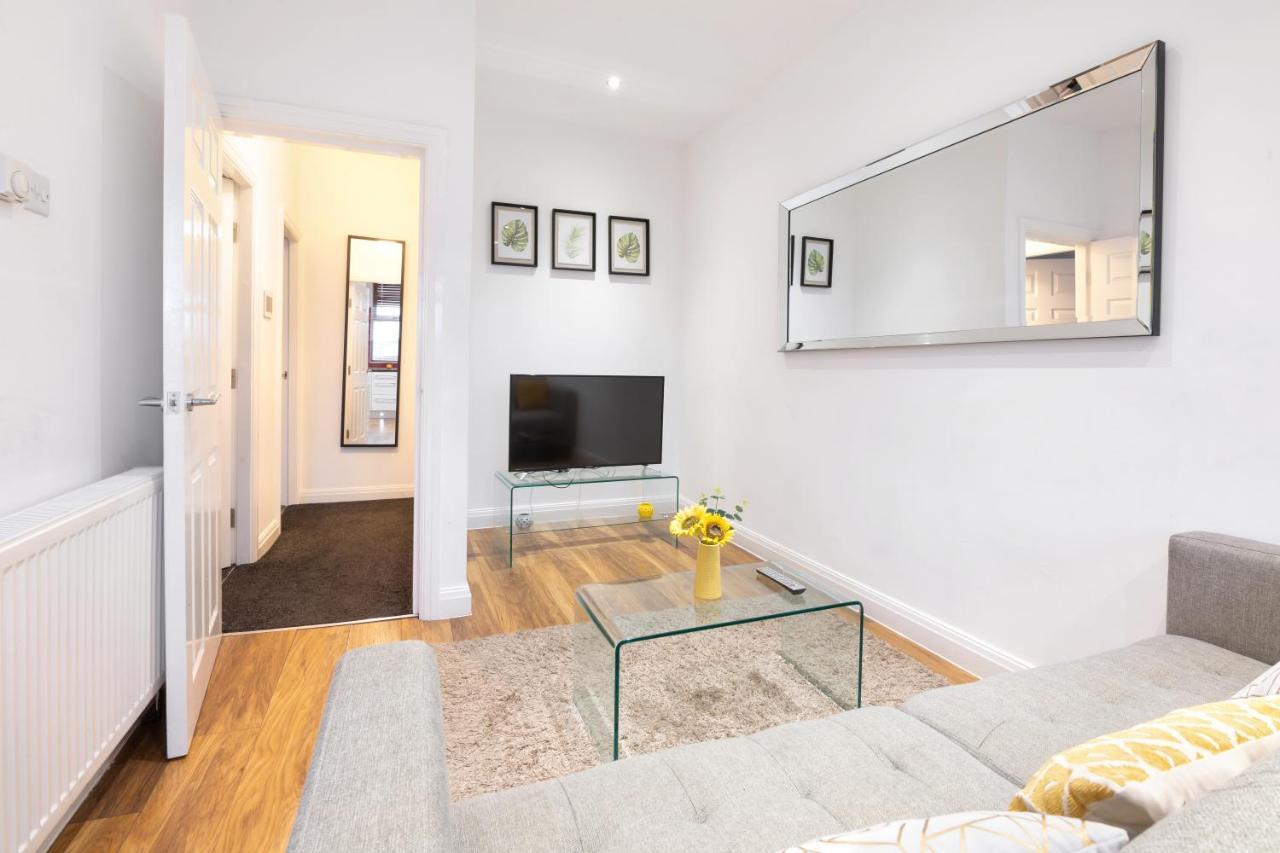 Modern Apartment Close To City Centre With Parking Leeds  Kültér fotó